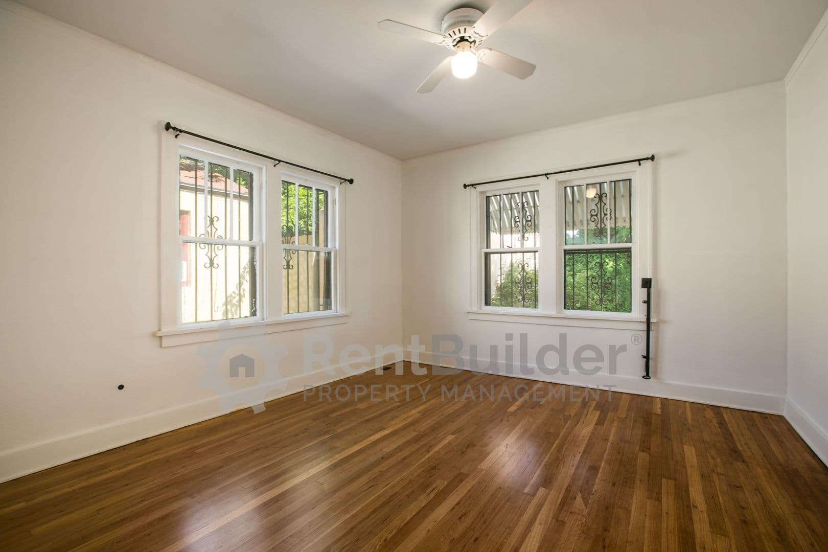 Albuquerque House: 1404 Marquette Place NE