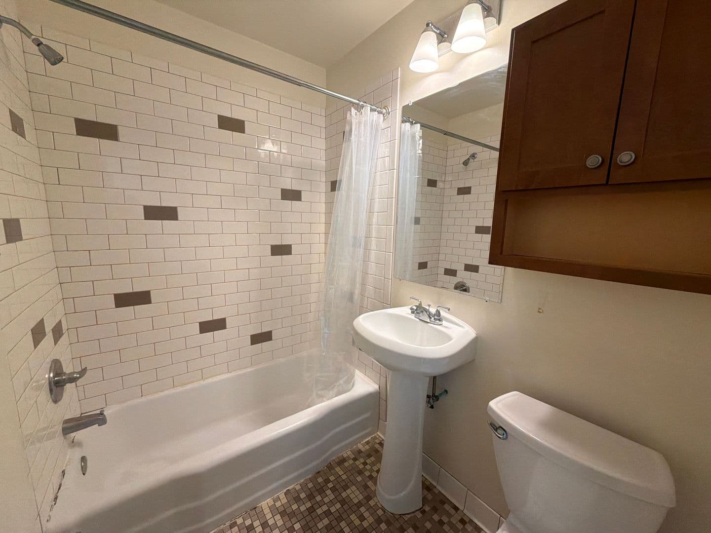 Minneapolis Apartment: 4035 Bloomington Ave So.