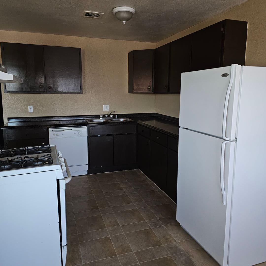 Las Vegas Apartment: 2341 Exeter Dr.