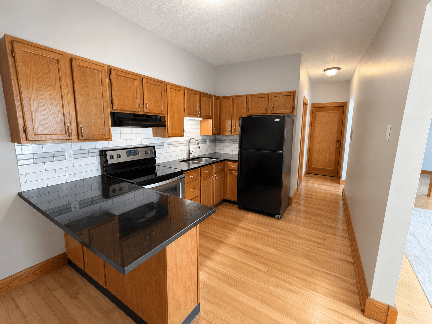 Minneapolis Apartment: 2514 Emerson Ave S.