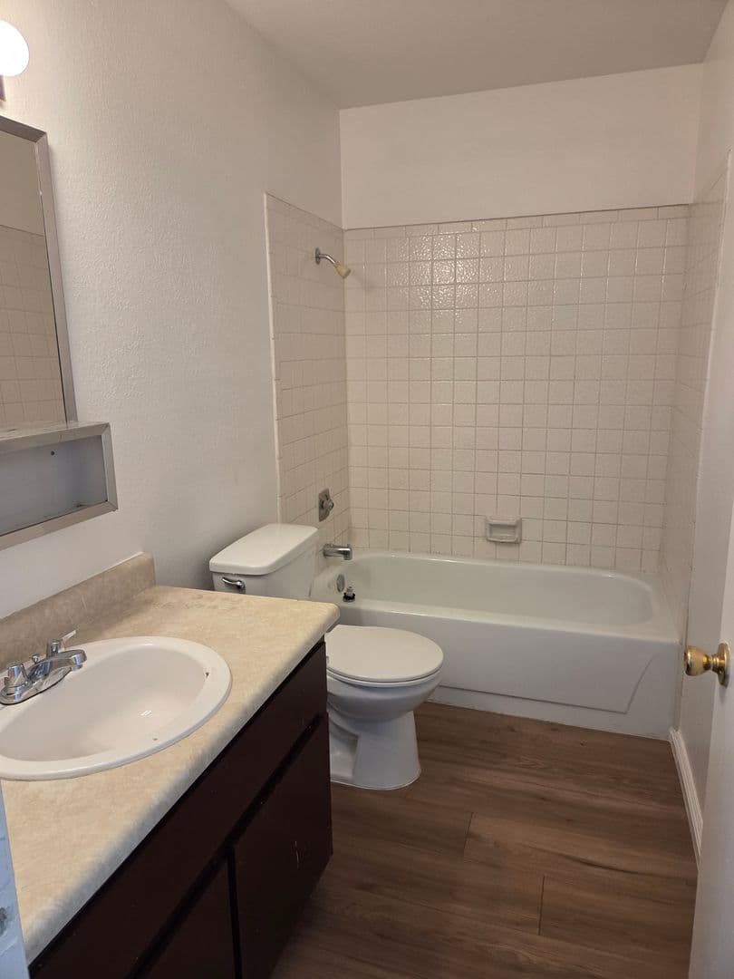 Las Vegas Apartment: 2341 Exeter Dr.