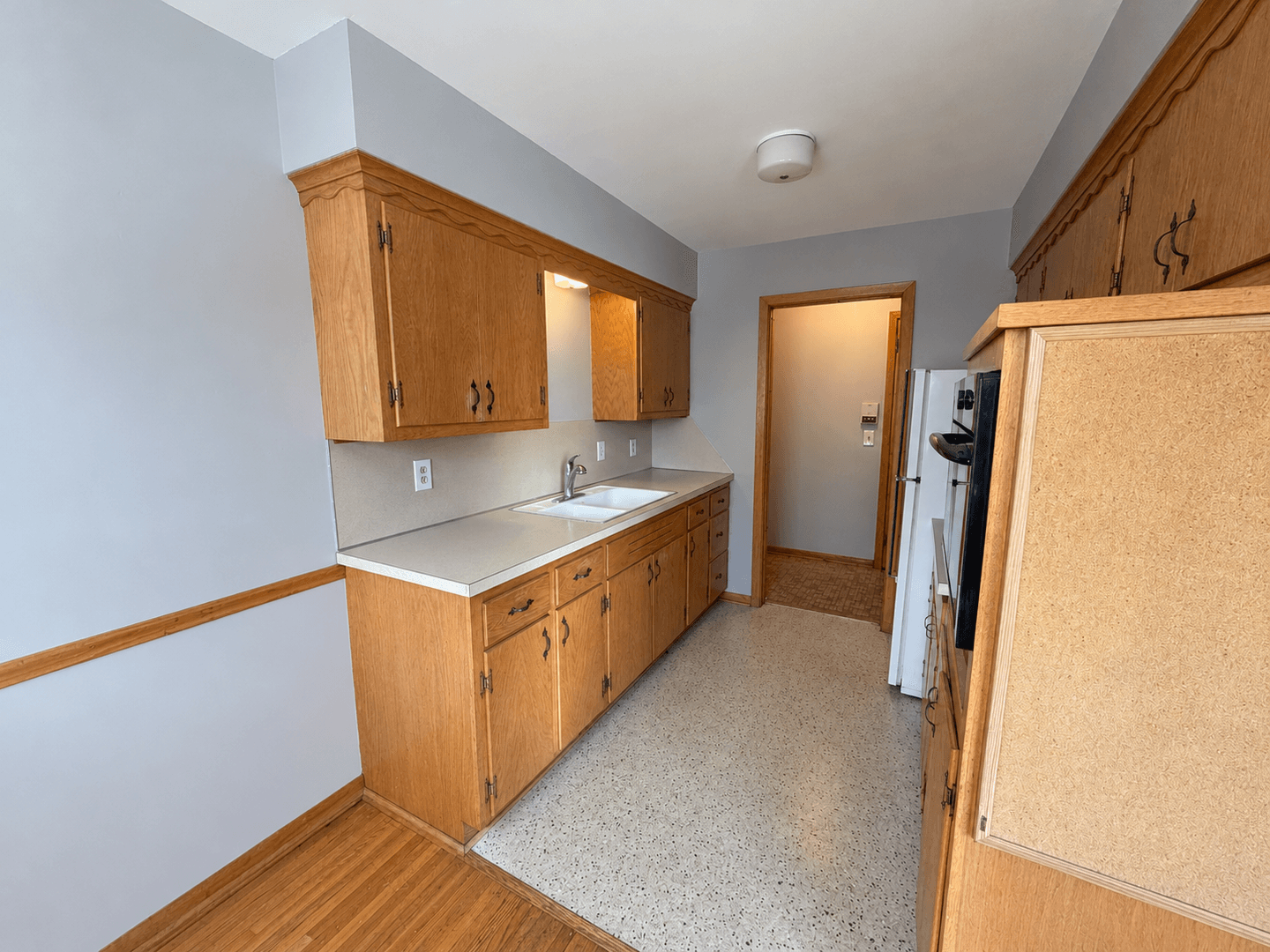 Minneapolis Apartment: 5523 Washburn Ave So.