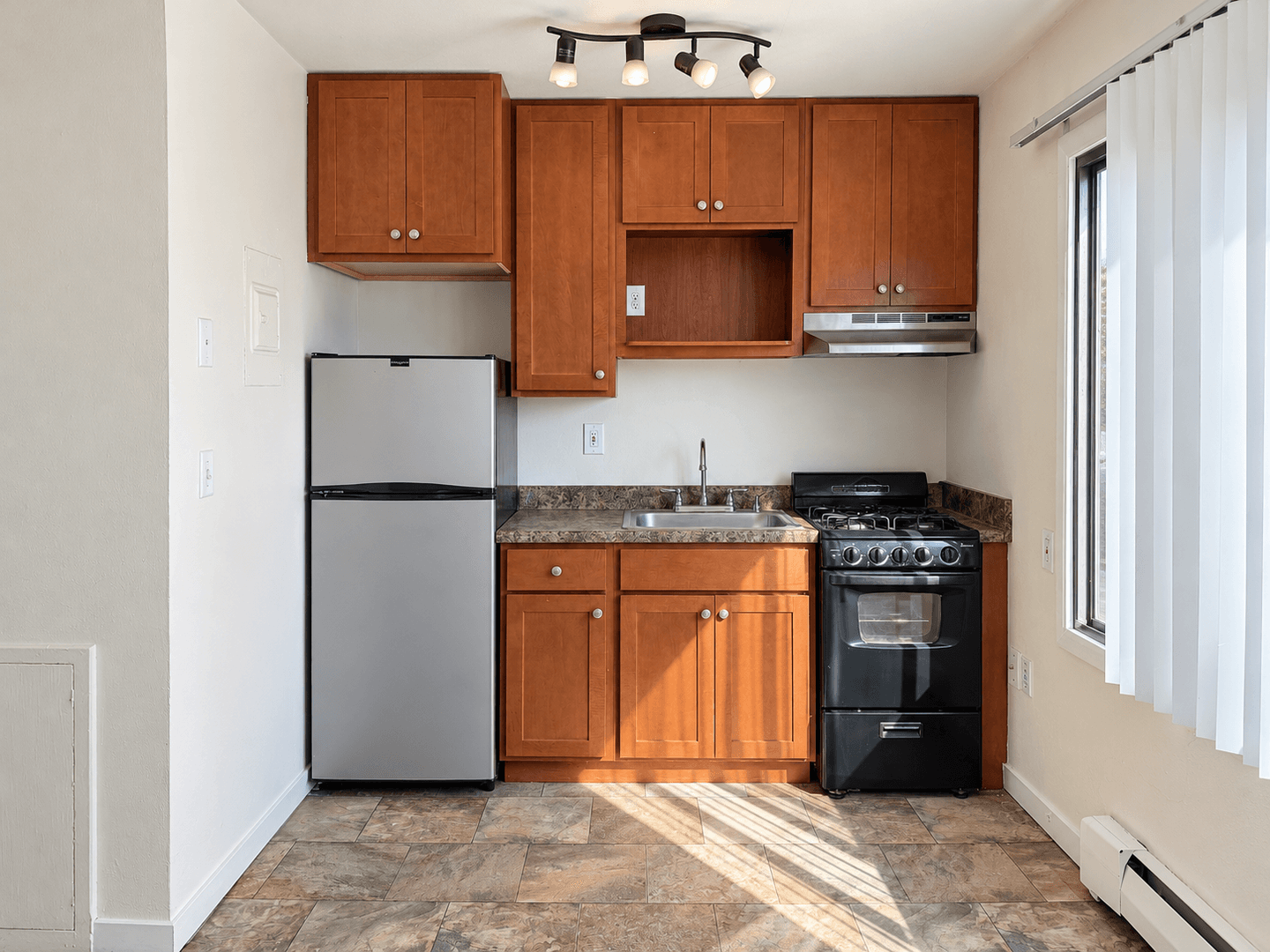 Minneapolis Apartment: 4035 Bloomington Ave So.