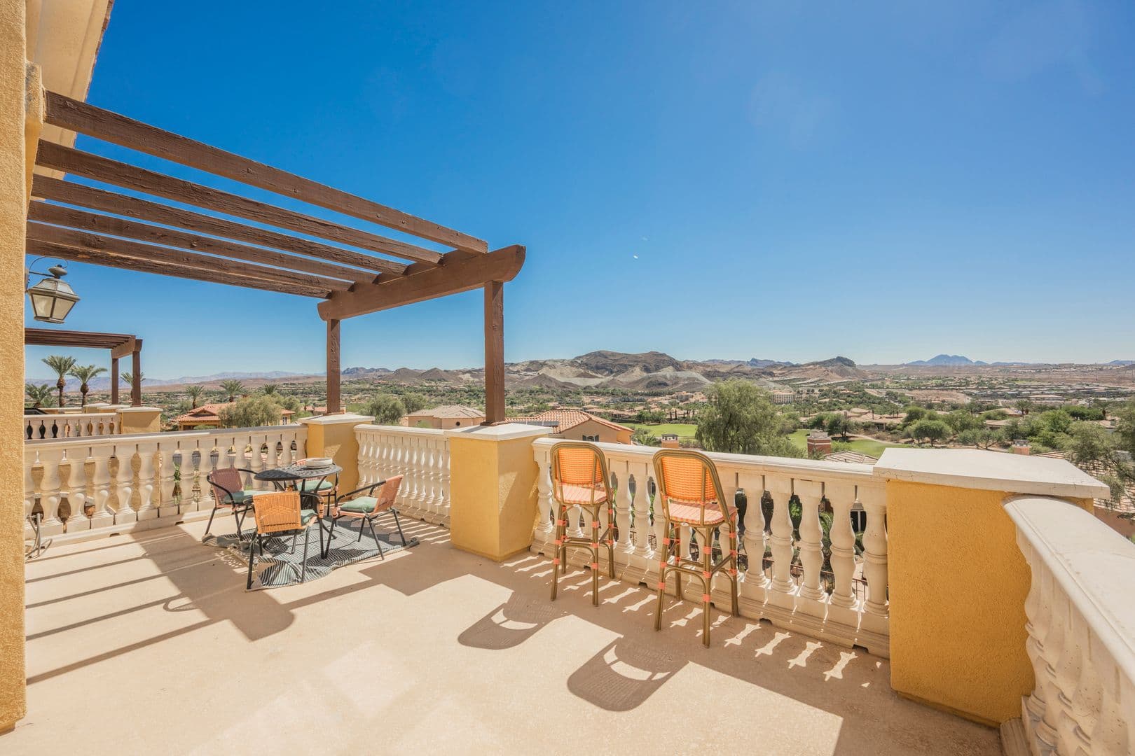 Henderson Townhome: 49 Strada Principale