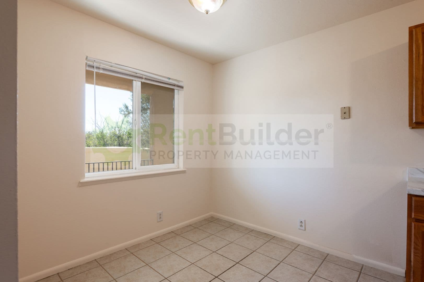 Albuquerque Apartment: 205 Vassar Drive SE - Apartment No. 5