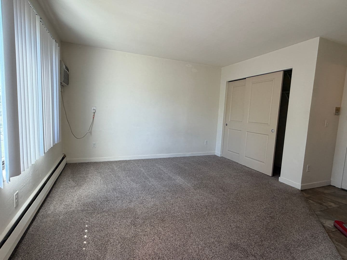 Minneapolis Apartment: 4035 Bloomington Ave So.