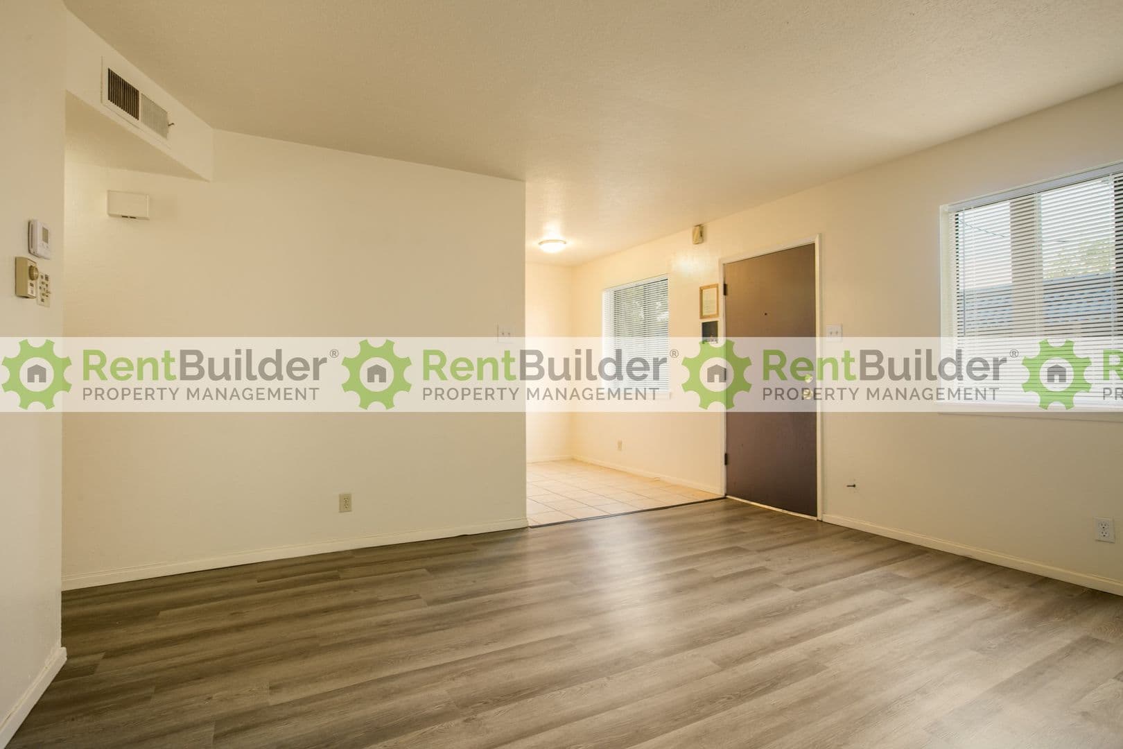 Albuquerque Apartment: 12124 Menaul Blvd. NE