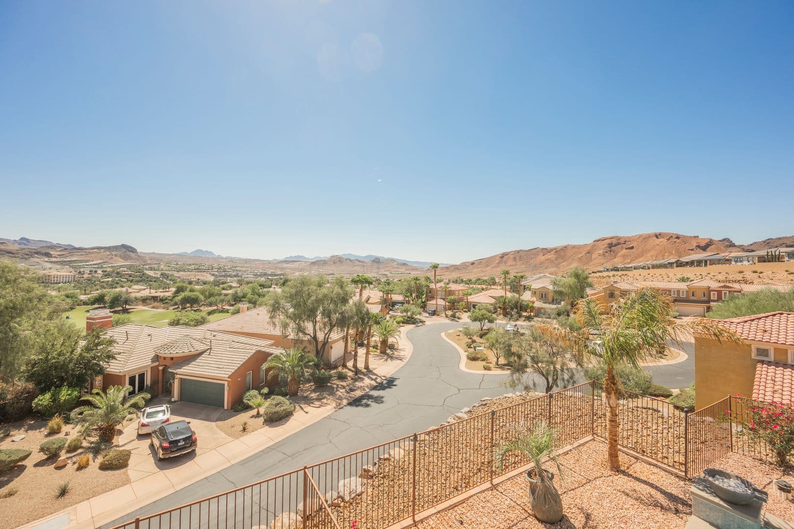 Henderson Townhome: 49 Strada Principale