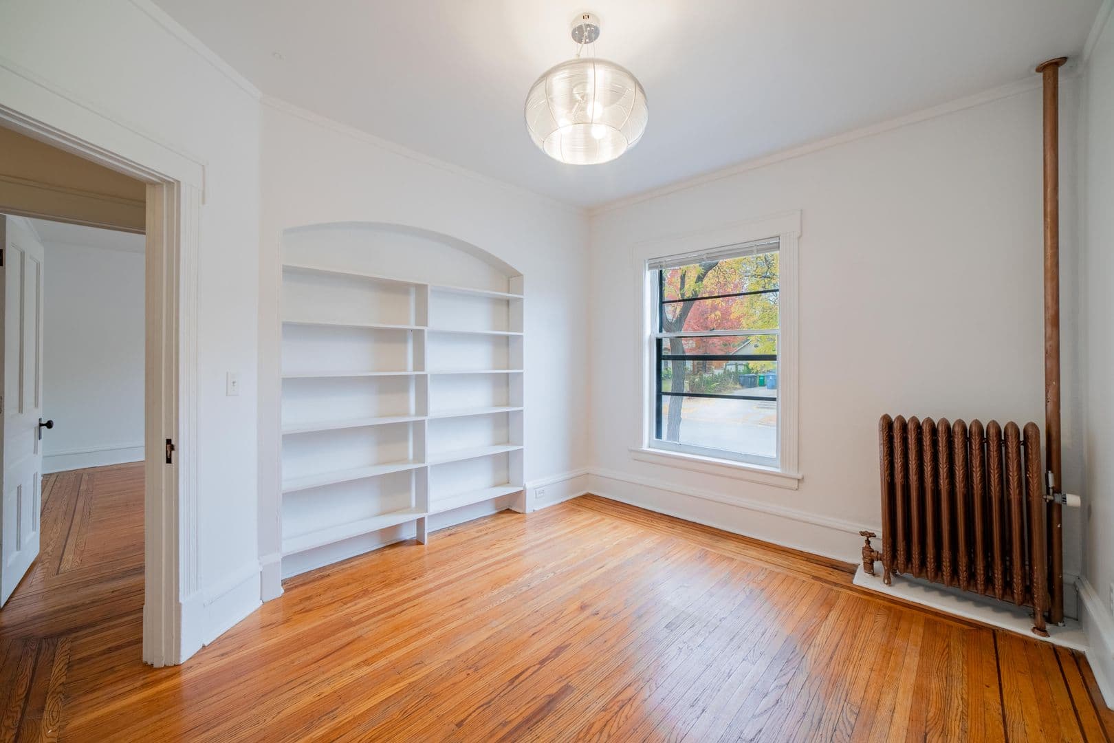 Minneapolis Apartment: 515 5th Ave. SE