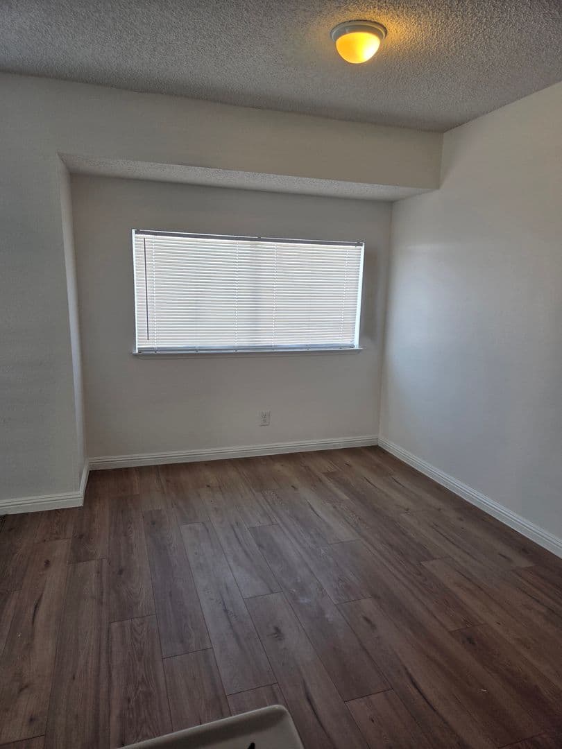 Las Vegas Apartment: 2341 Exeter Dr.