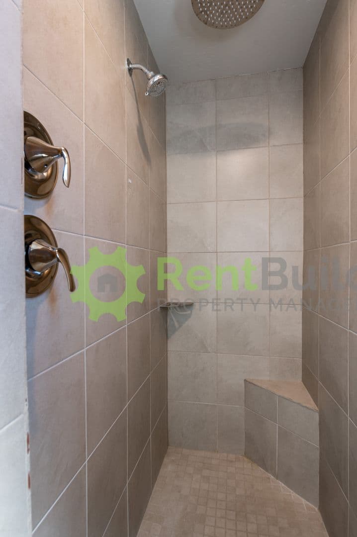 Los lunas House: 361 Liam Court SW