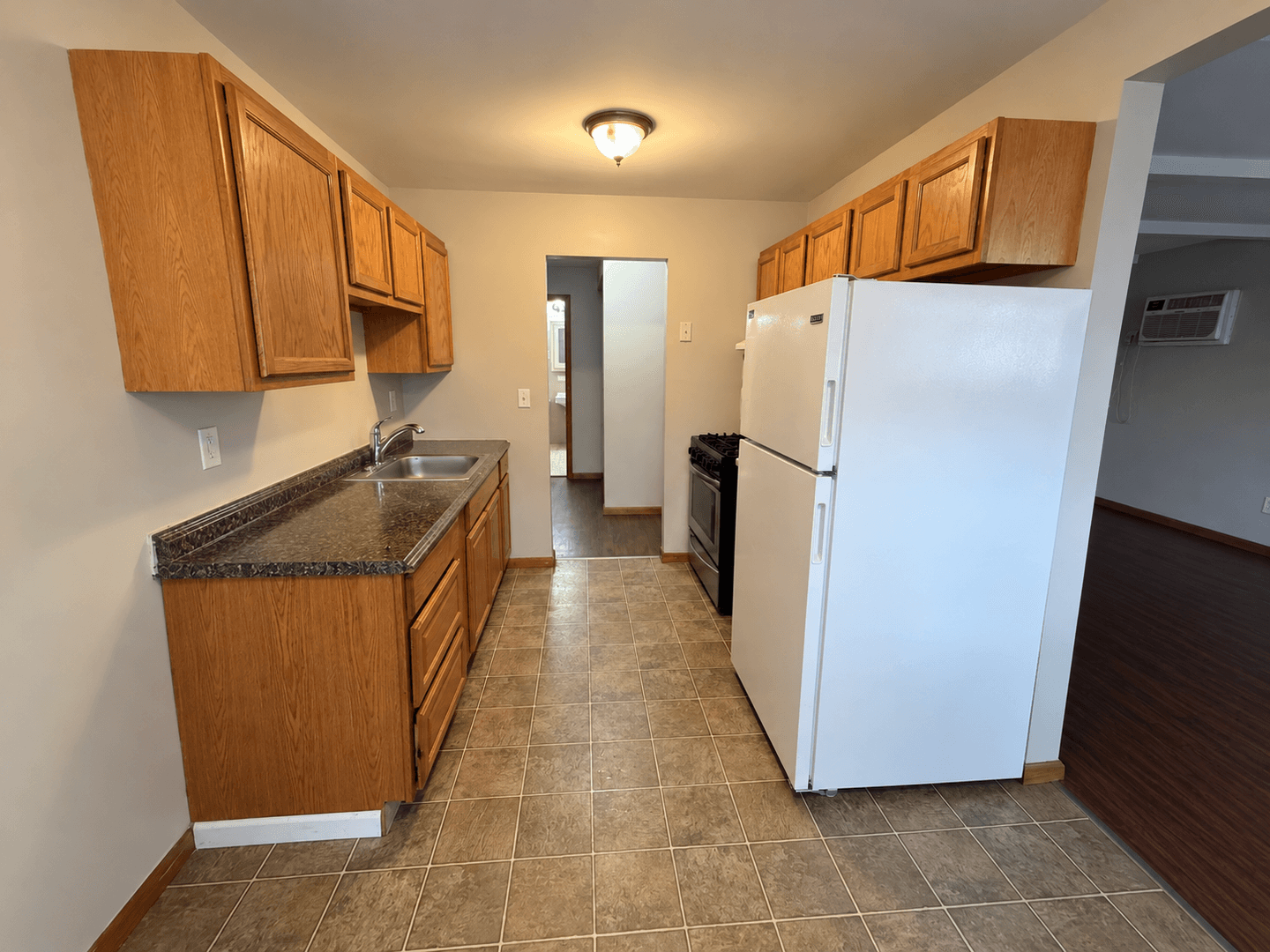 Minneapolis Apartment: 3350 42nd Ave So.
