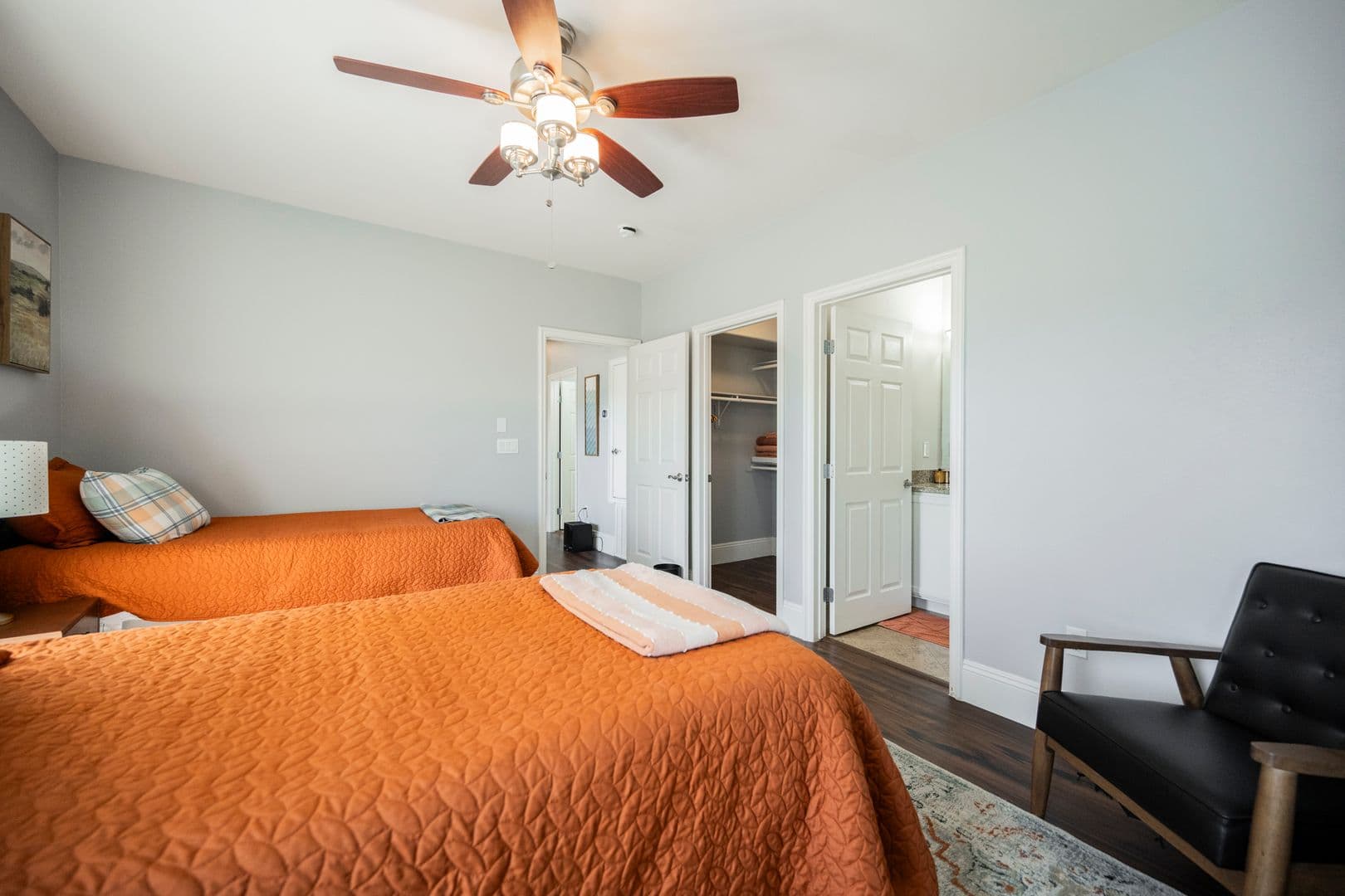 Henderson Townhome: 49 Strada Principale