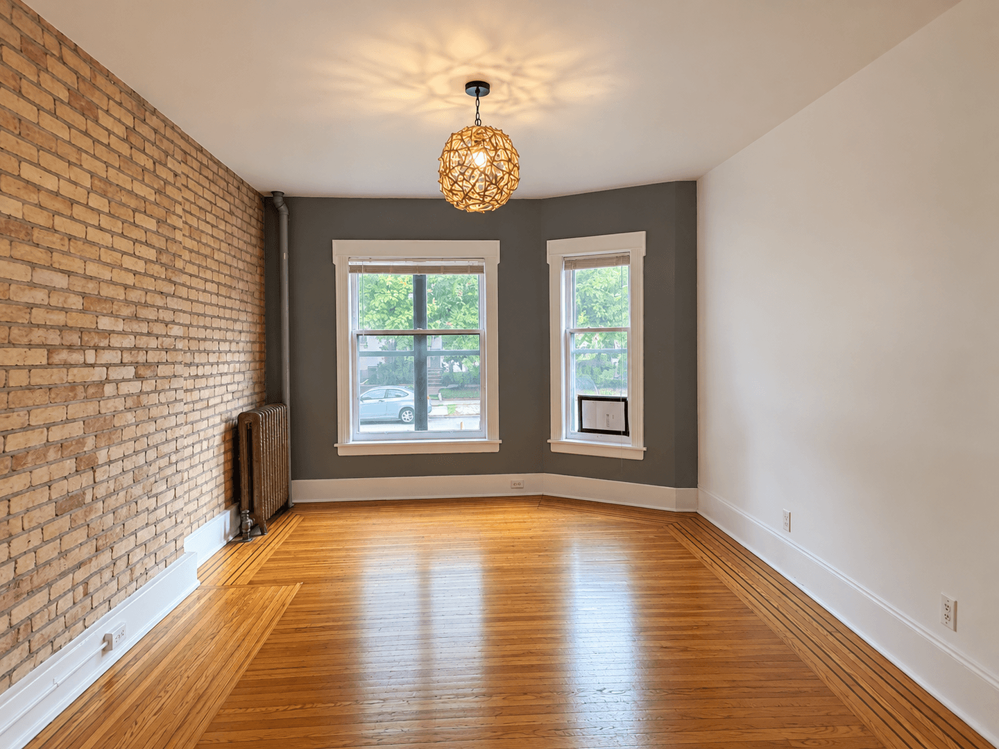 Minneapolis Apartment: 515 5th Ave. SE