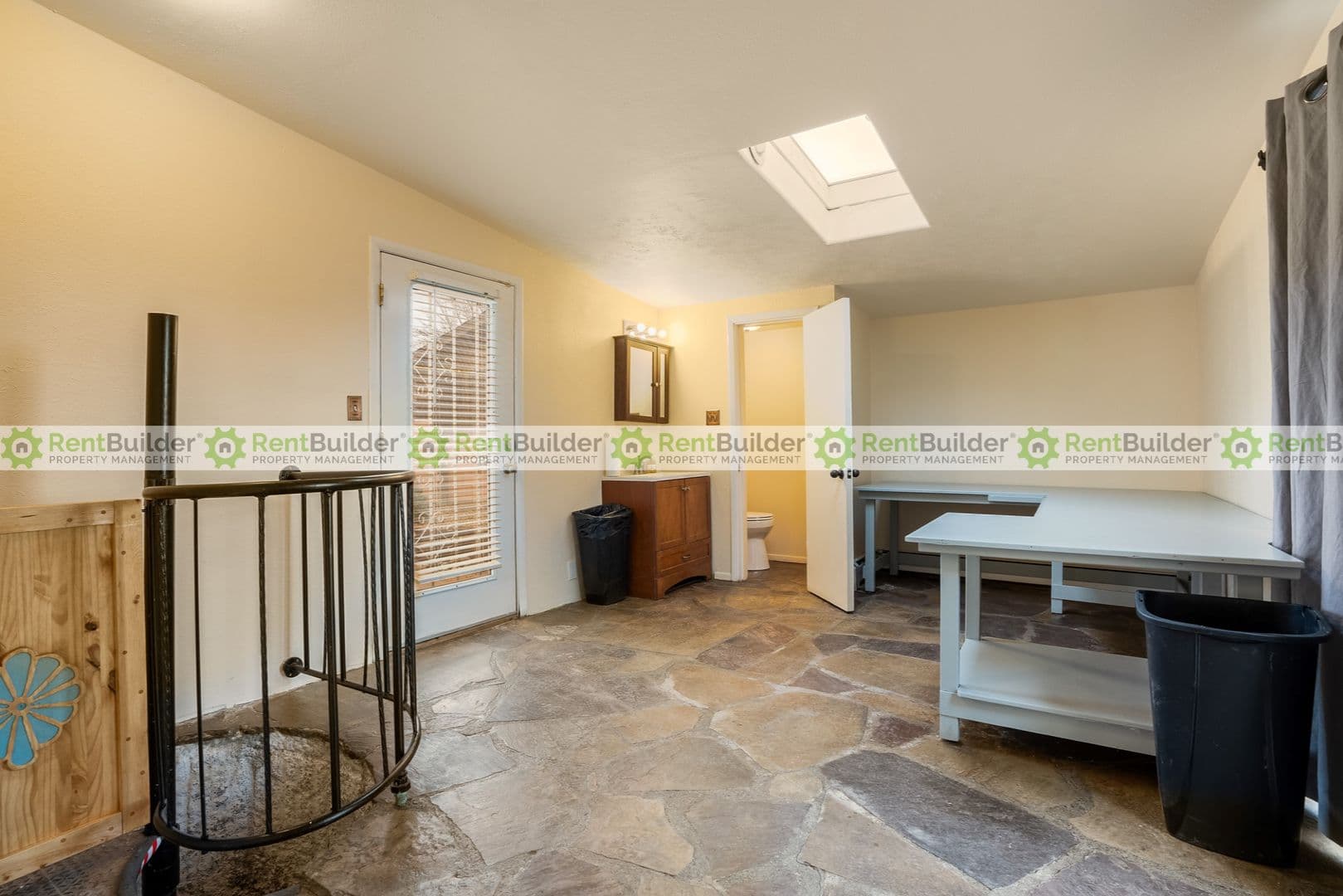 Albuquerque House: 1301 Alvarado Dr. NE