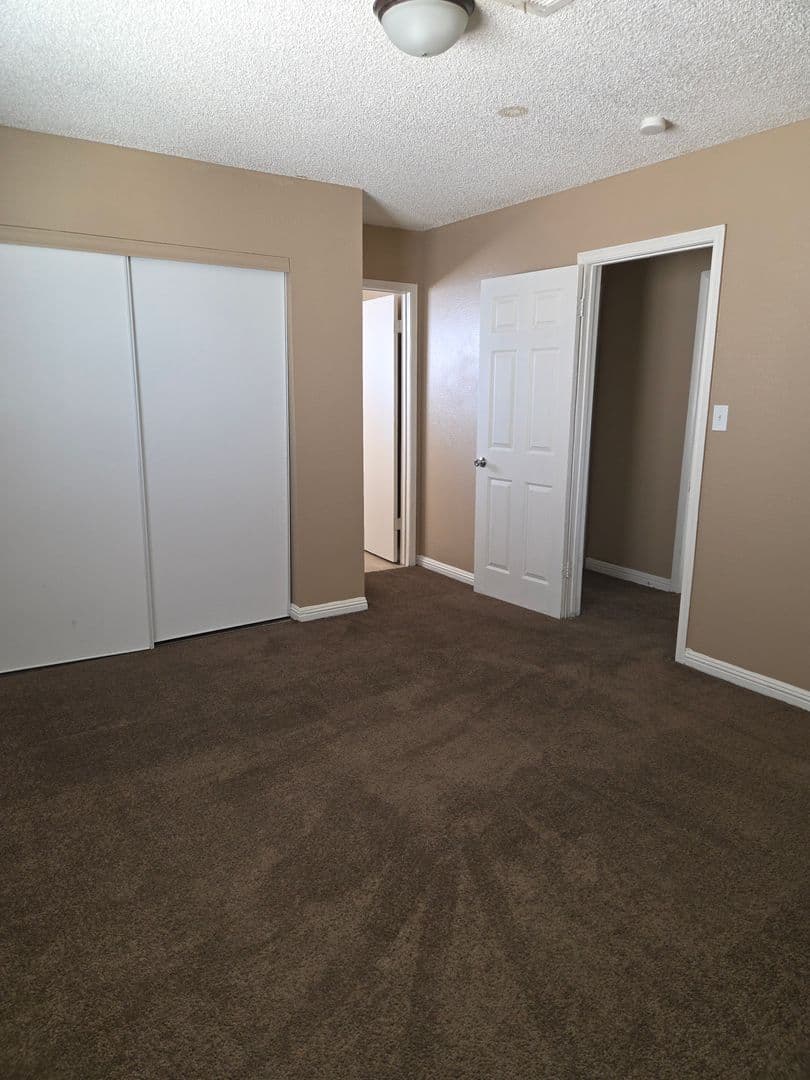 Las Vegas Apartment: 2341 Exeter Dr.