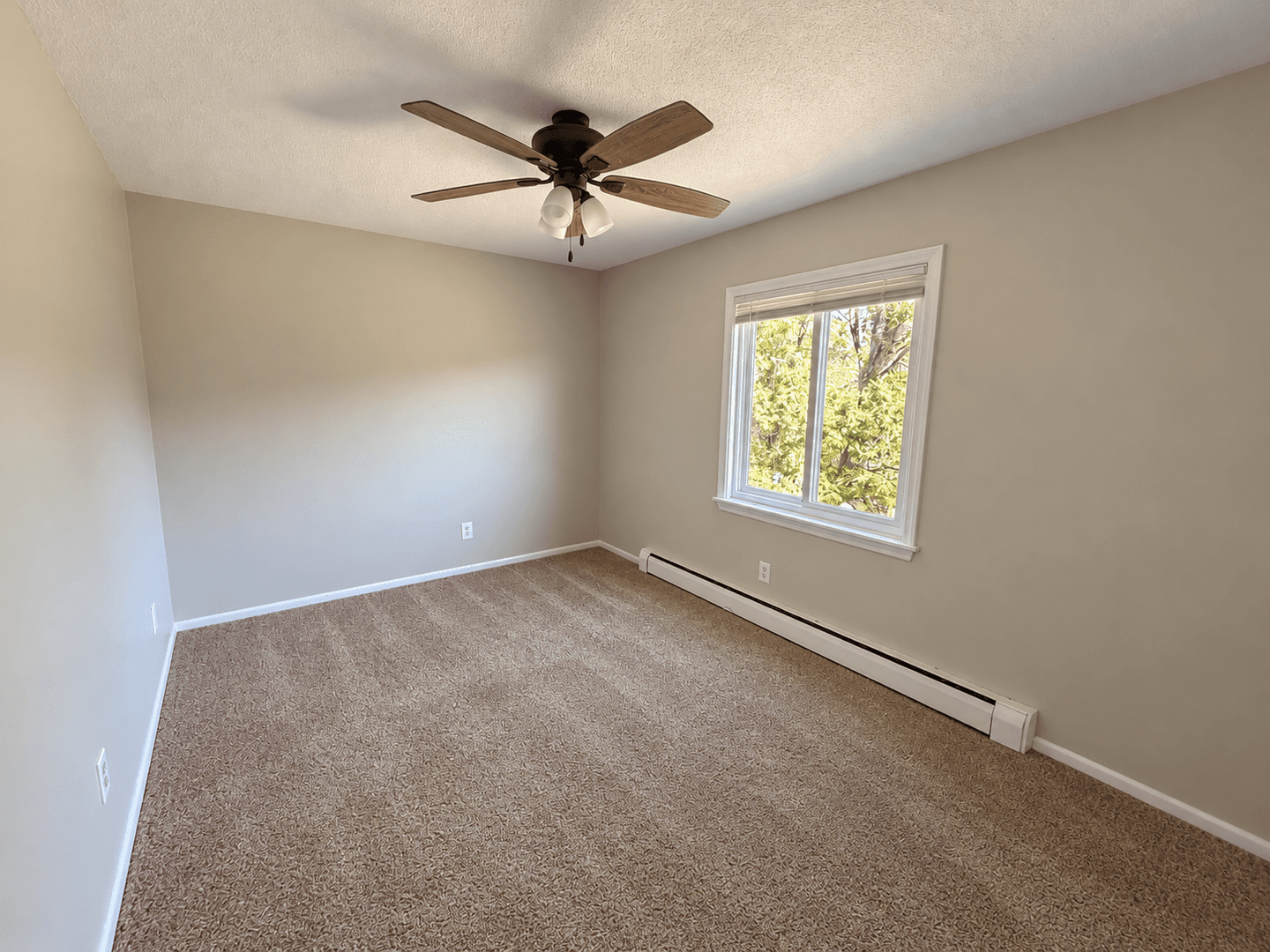 Saint Louis Park Apartment: 8216 W 31st St.