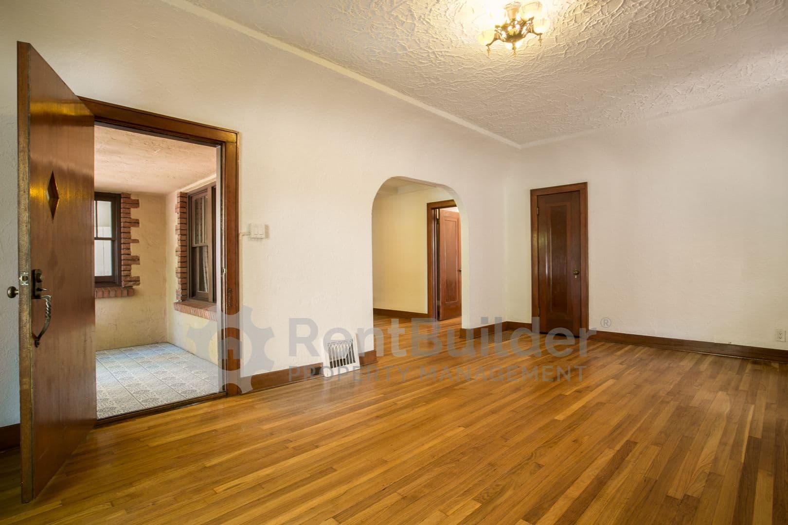 Albuquerque House: 1404 Marquette Place NE