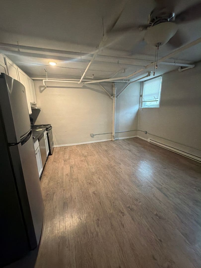 Minneapolis Apartment: 119-23 W. 33rd St.