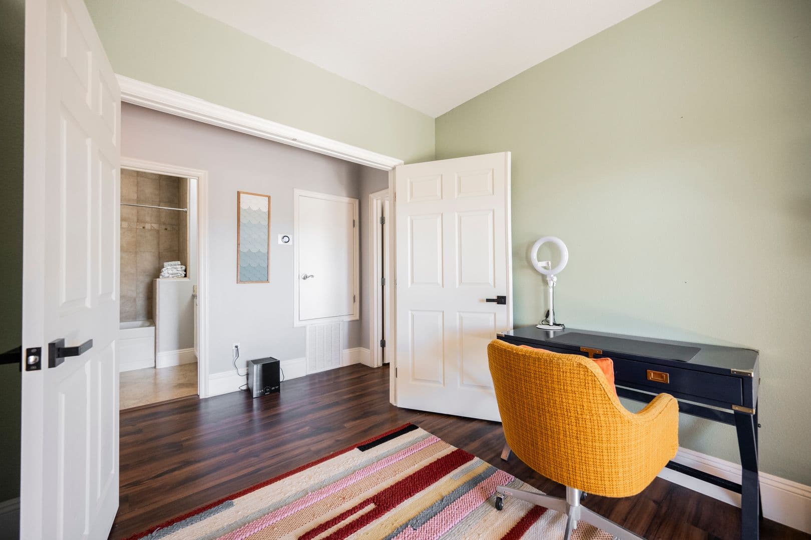 Henderson Townhome: 49 Strada Principale
