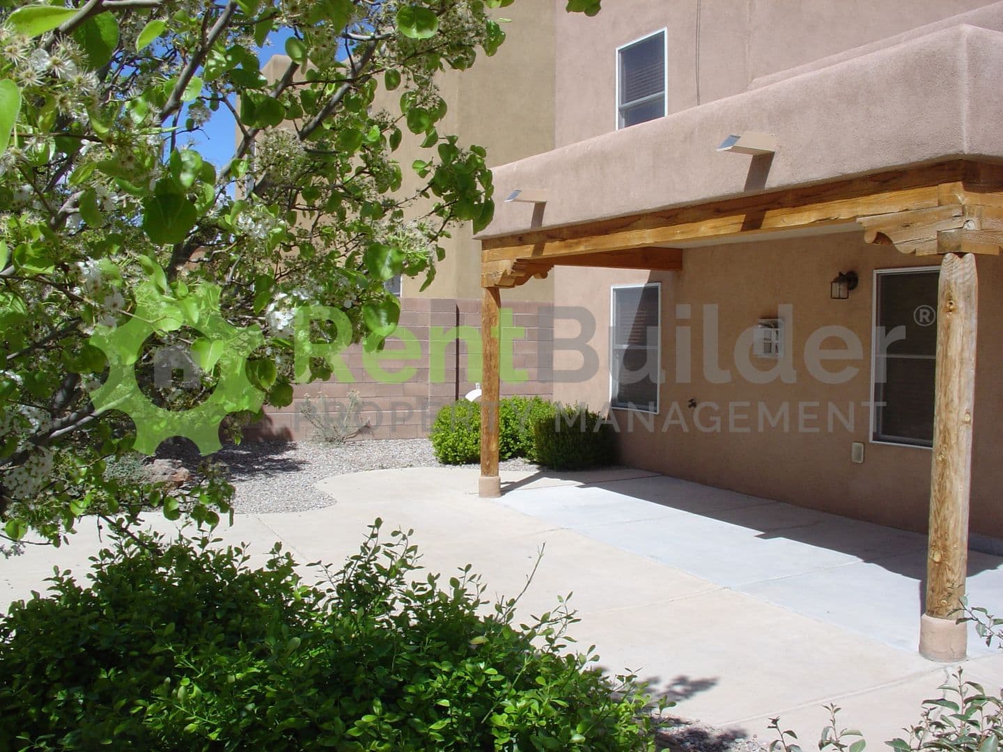 Albuquerque House: 9404 Endee Rd NW