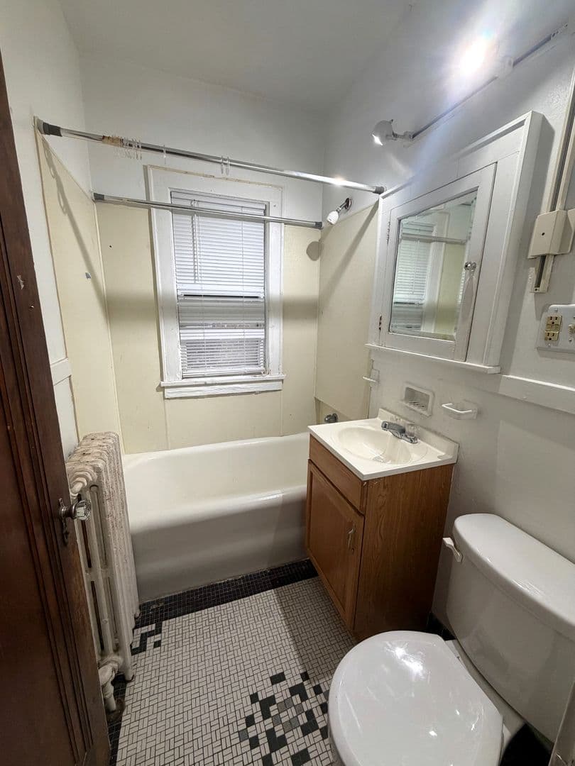 Minneapolis Apartment: 205 27th St. E.