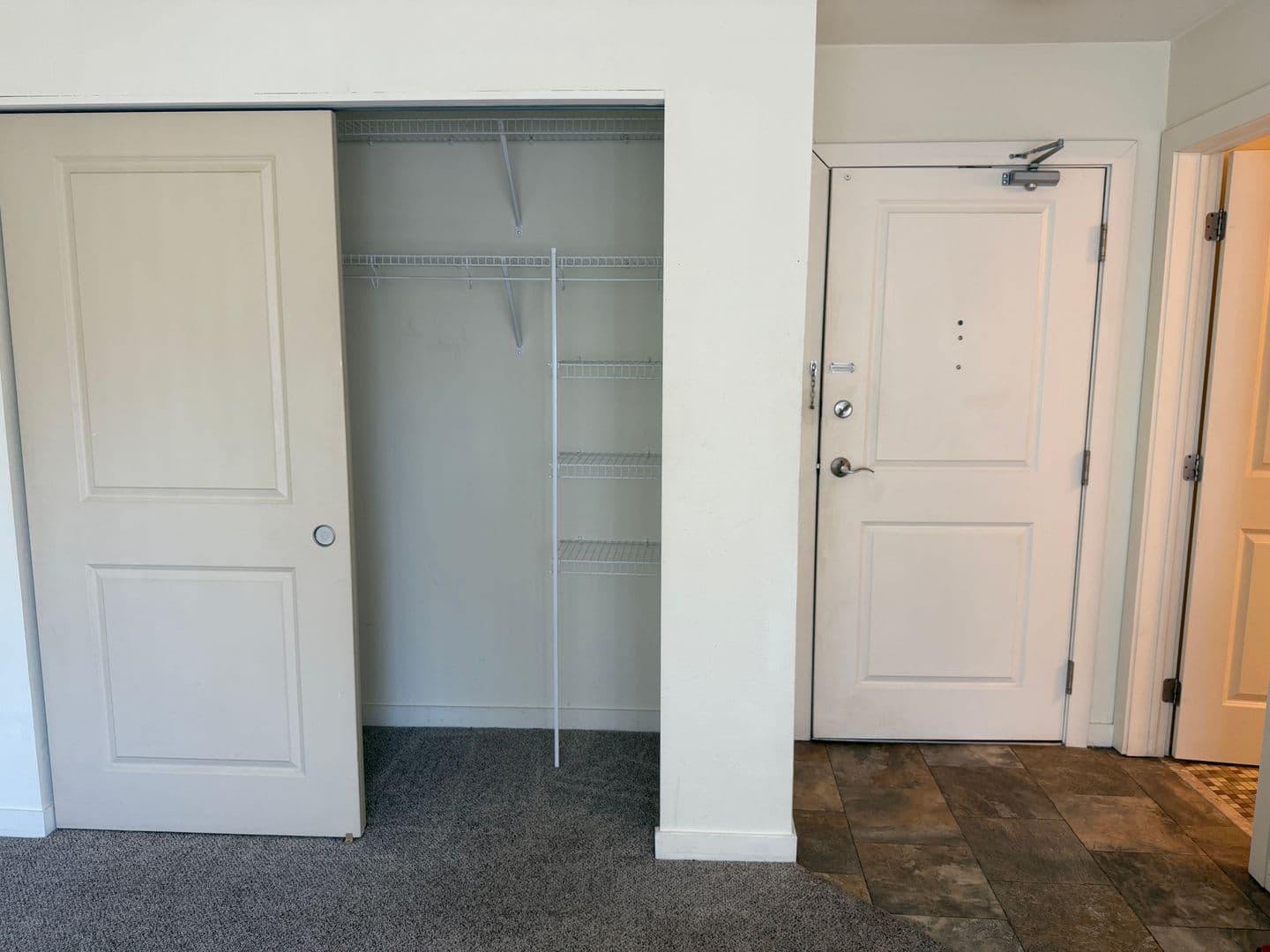 Minneapolis Apartment: 4035 Bloomington Ave So.