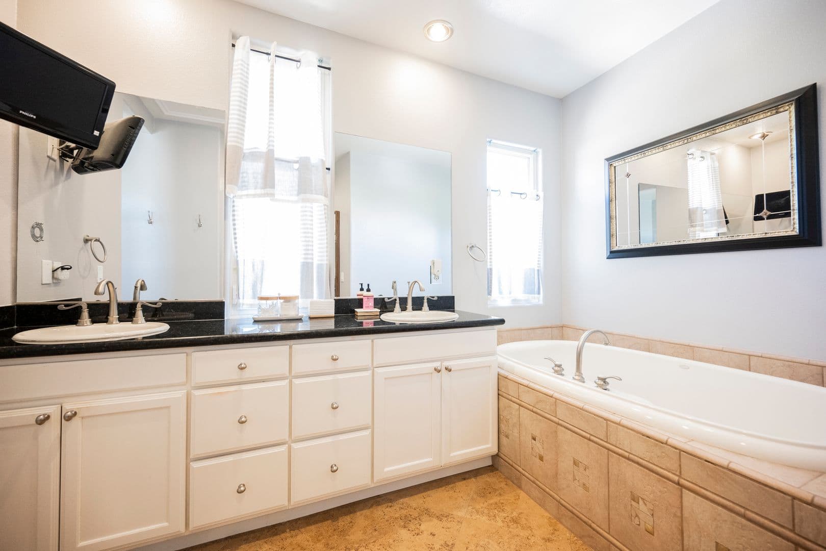 Henderson Townhome: 49 Strada Principale