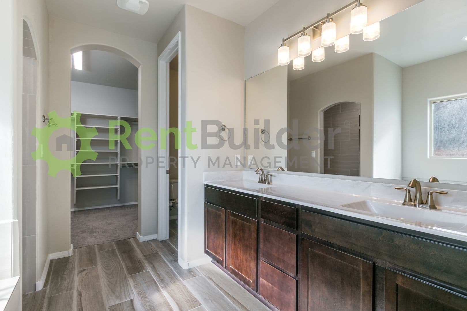 Los Lunas House: 4929 Findley St. SW