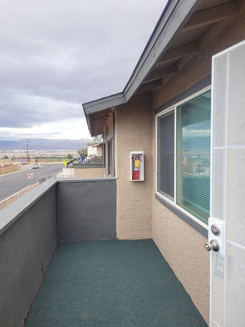 Las Vegas Apartment: 2341 Exeter Dr.