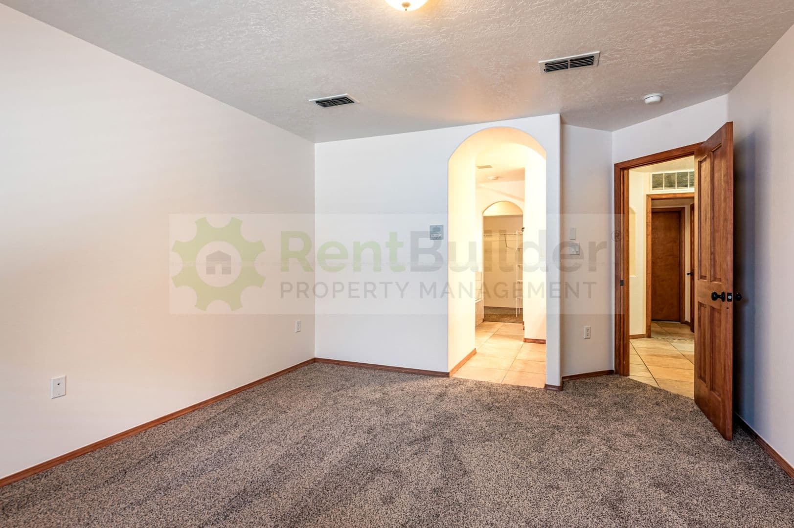 Albuquerque House: 9404 Endee Rd NW