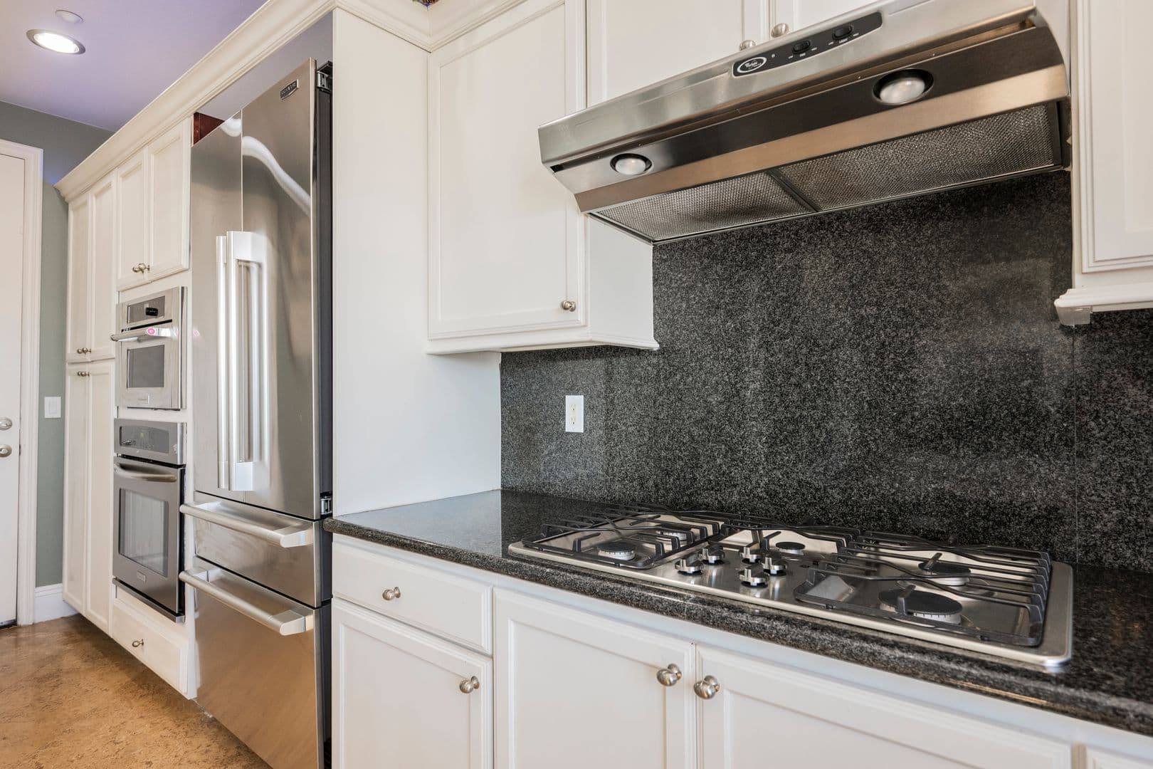 Henderson Townhome: 49 Strada Principale