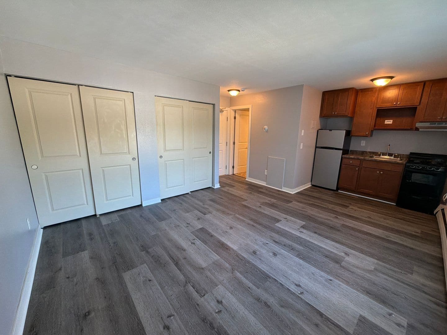 Minneapolis Apartment: 4035 Bloomington Ave So.