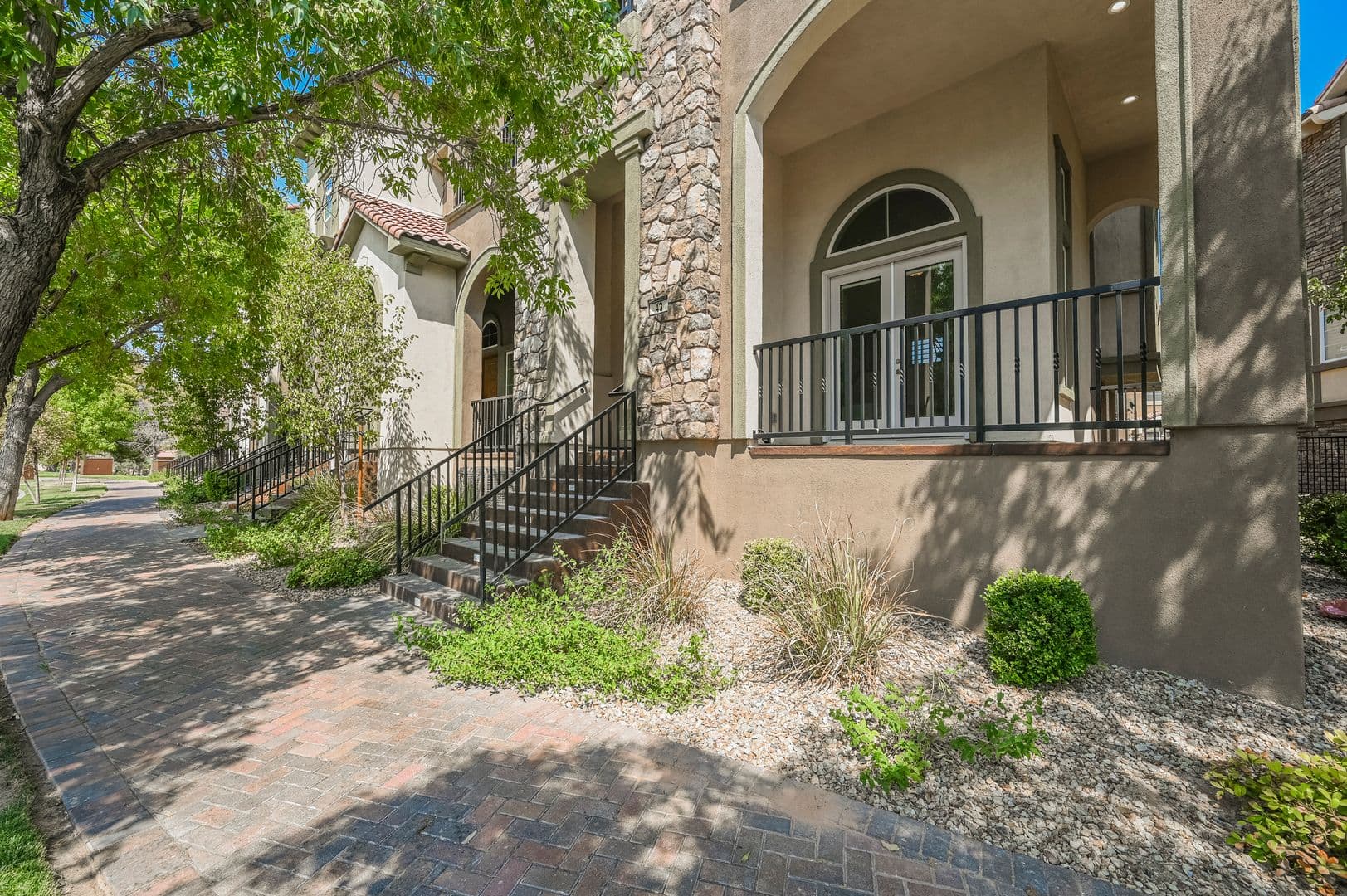 Henderson Townhome: 43 Via Di Vita
