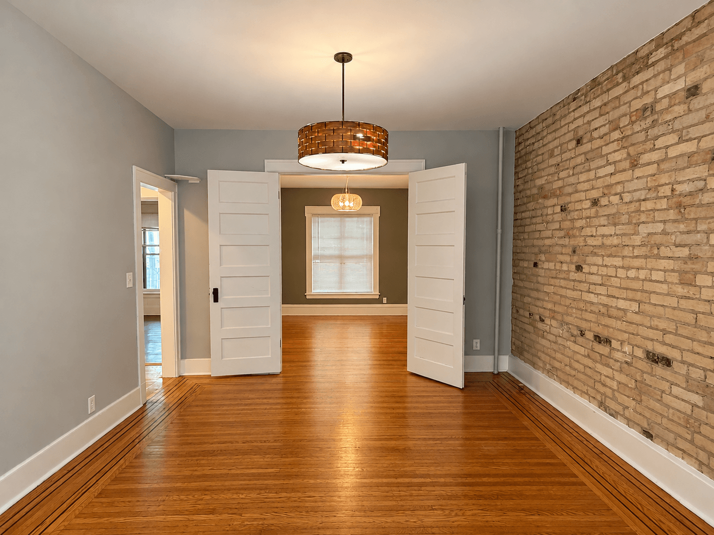 Minneapolis Apartment: 515 5th Ave. SE