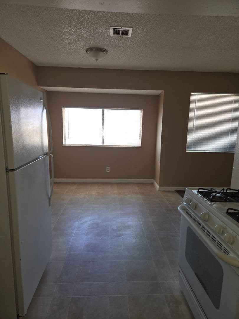 Las Vegas Apartment: 2341 Exeter Dr.