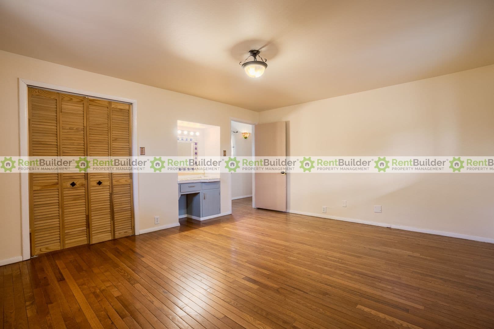 Albuquerque House: 1301 Alvarado Dr. NE