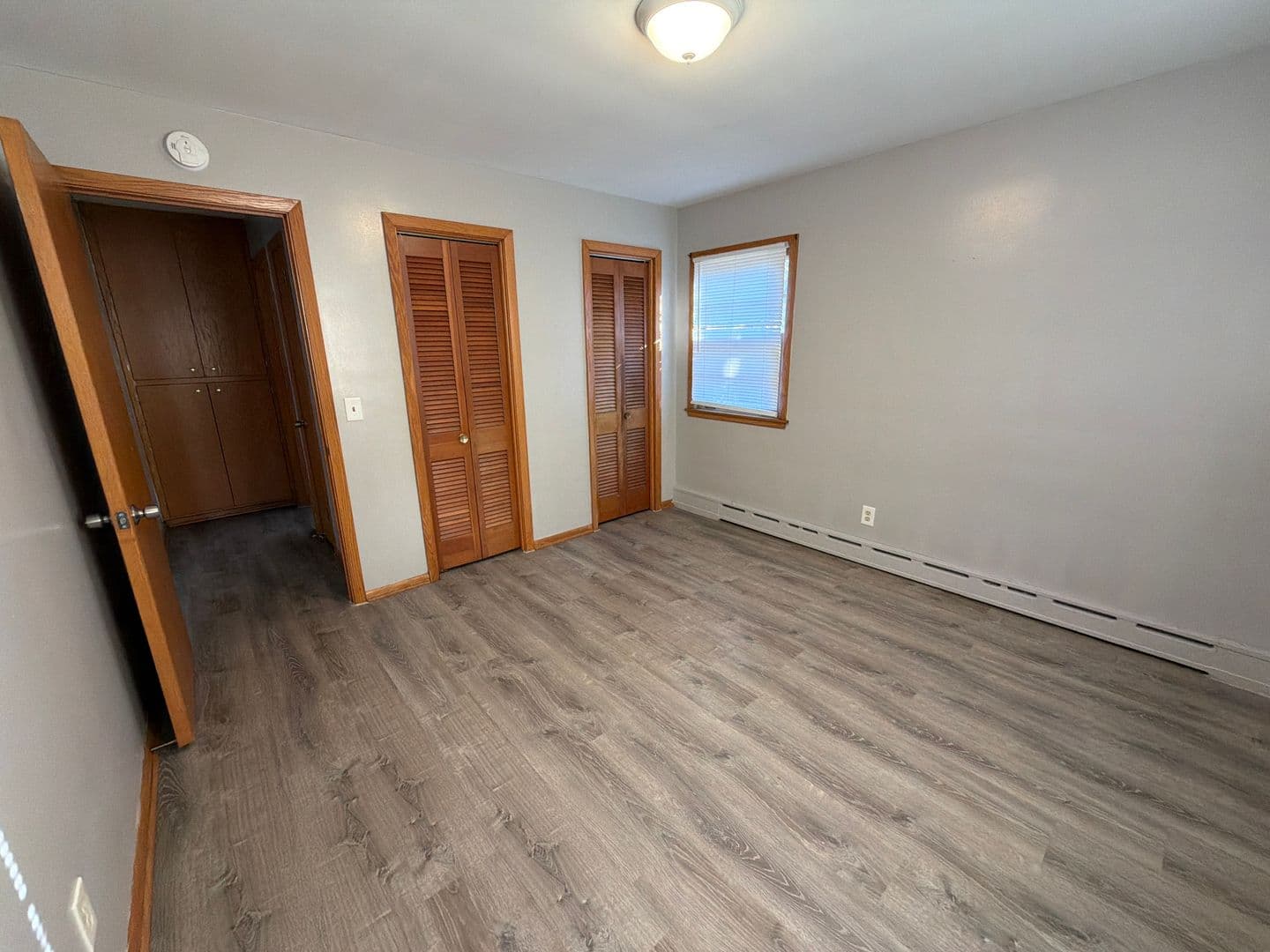 Minneapolis Apartment: 5531 Washburn Ave So.
