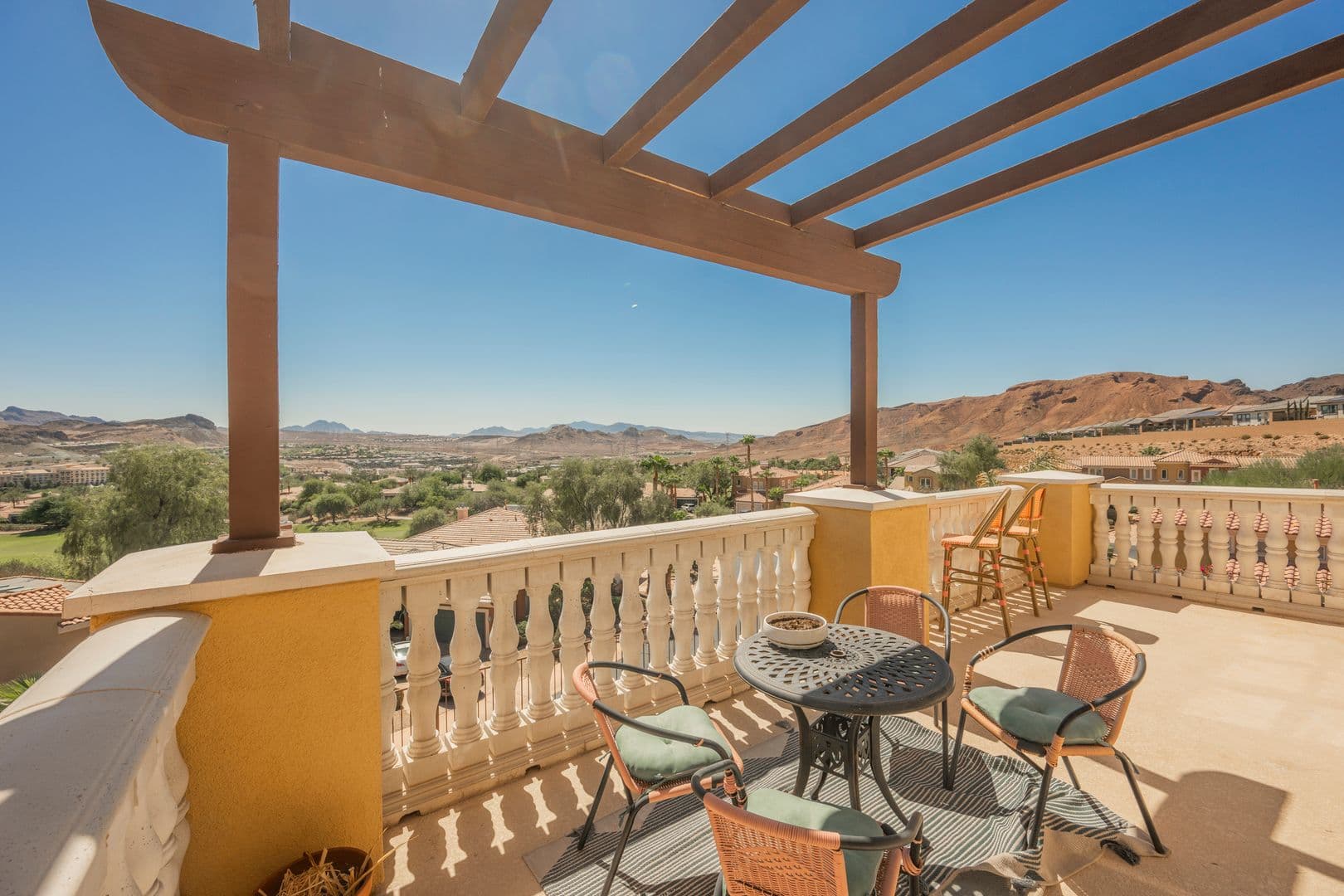 Henderson Townhome: 49 Strada Principale
