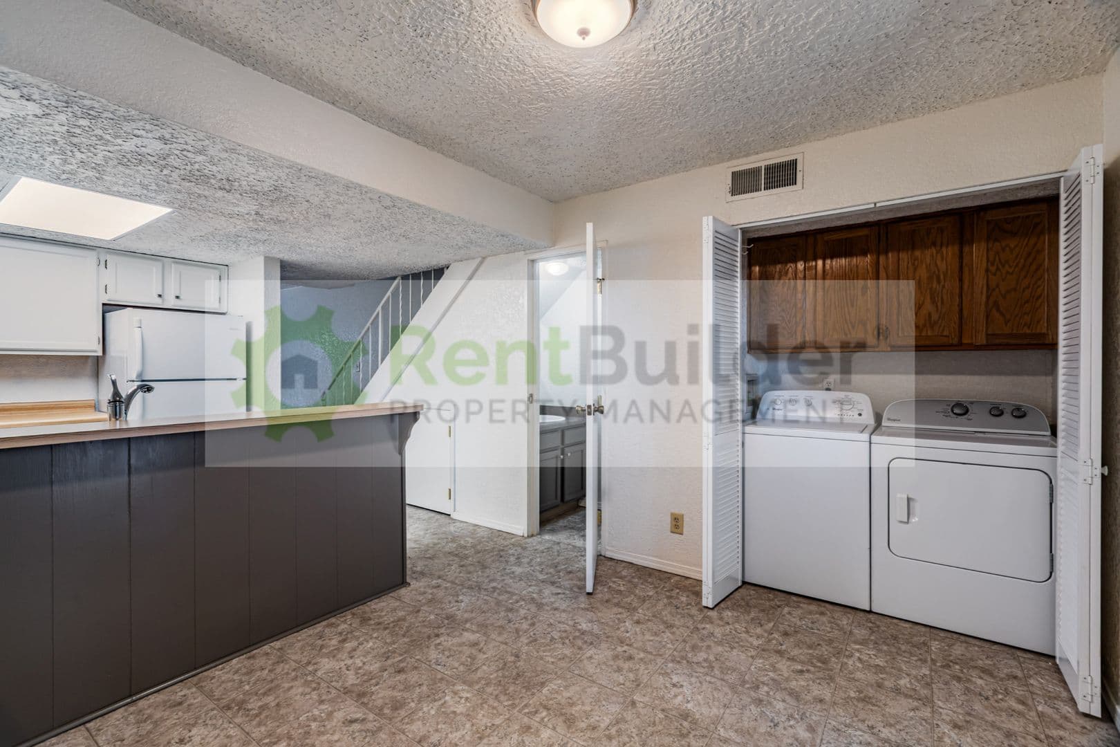 Albuquerque House: 6041 Sequoia Rd. NW Apt. D10