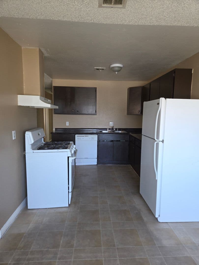 Las Vegas Apartment: 2341 Exeter Dr.