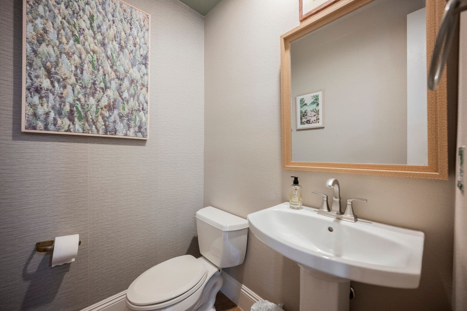Henderson Townhome: 49 Strada Principale