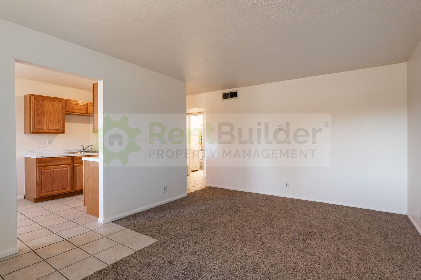 Albuquerque Apartment: 205 Vassar Drive SE - Apartment No. 5