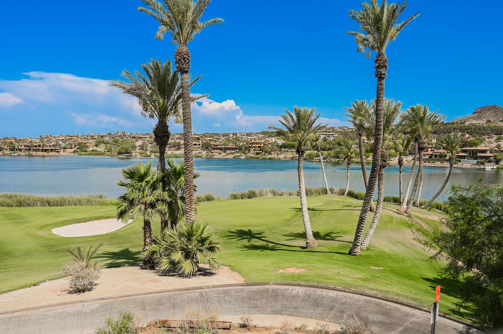Henderson Townhome: 43 Via Di Vita