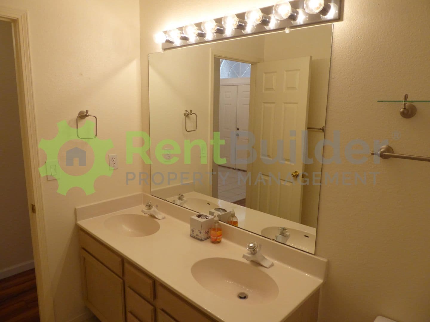Albuquerque House: 8421 Julian Robles St. NE