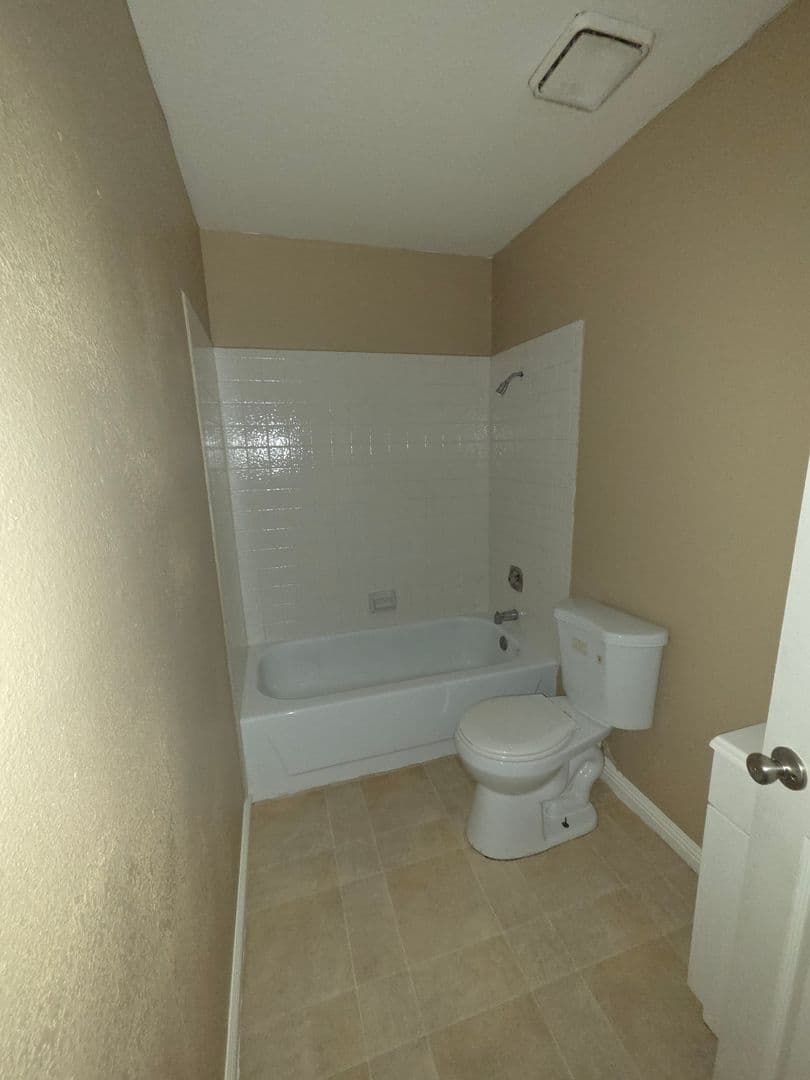 Las Vegas Apartment: 2341 Exeter Dr.