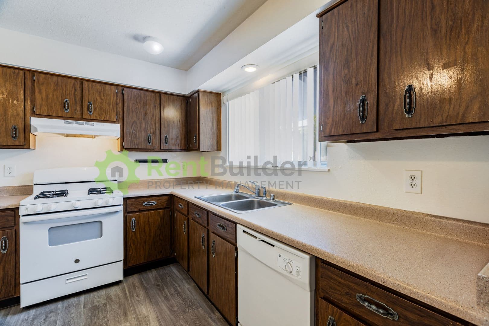 Albuquerque Apartment: 9716 Comanche Rd. NE Building 1