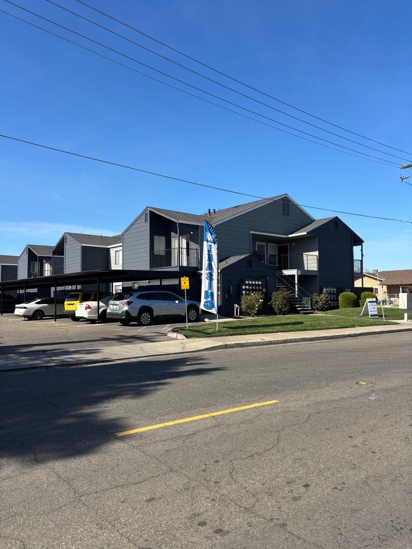 Ceres Apartment: 3001 10th St