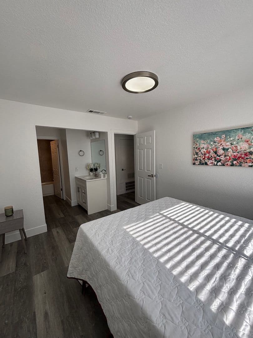 Ceres Apartment: 3001 10th St