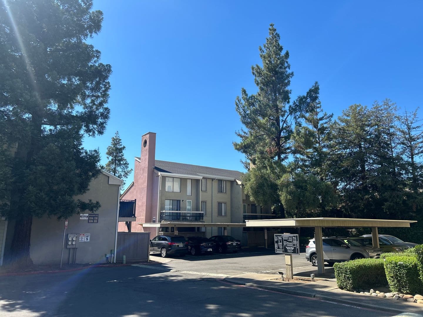 Carmichael Apartment: 6145 Fair Oaks Blvd, Carmichael CA